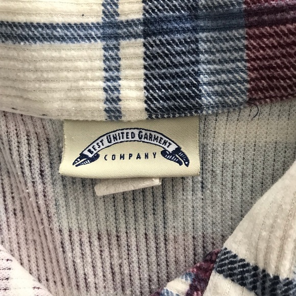 Plaid Button-Up Shirt‎ - Red, Blue, White - Picture 2 of 5